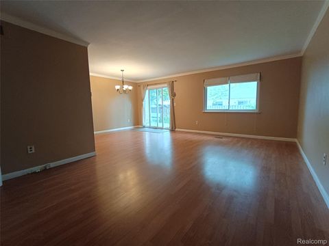 Tiny photo for 112 Stratford Lane, Rochester Hills City, MI 48309 (MLS # 20261043561)
