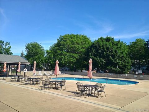 Tiny photo for 112 Stratford Lane, Rochester Hills City, MI 48309 (MLS # 20261043561)