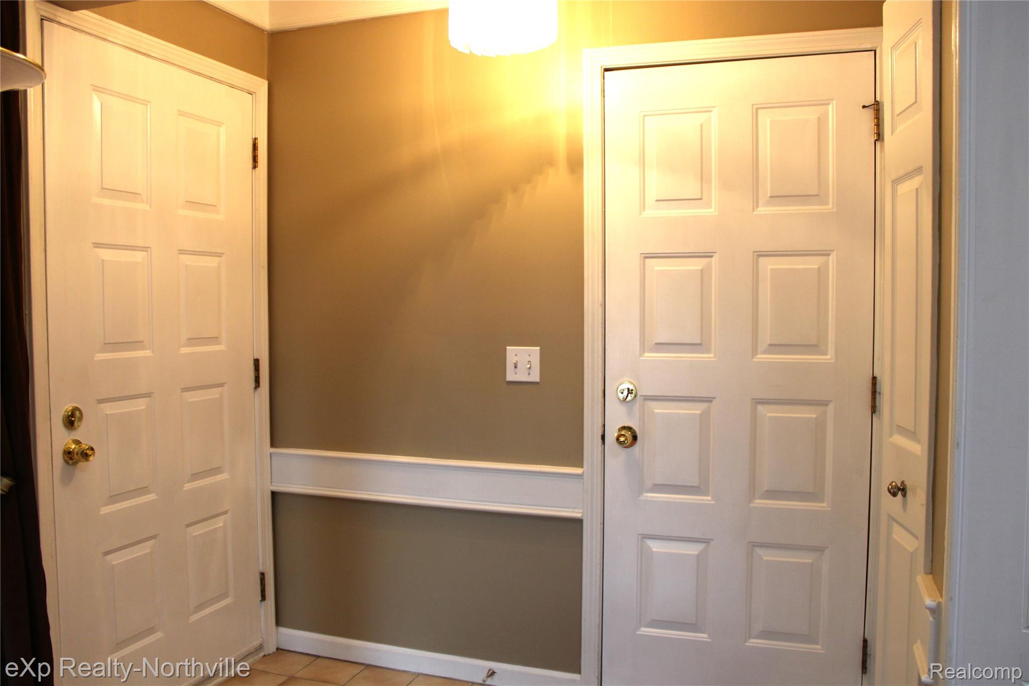 6651 Hearthside Court 1