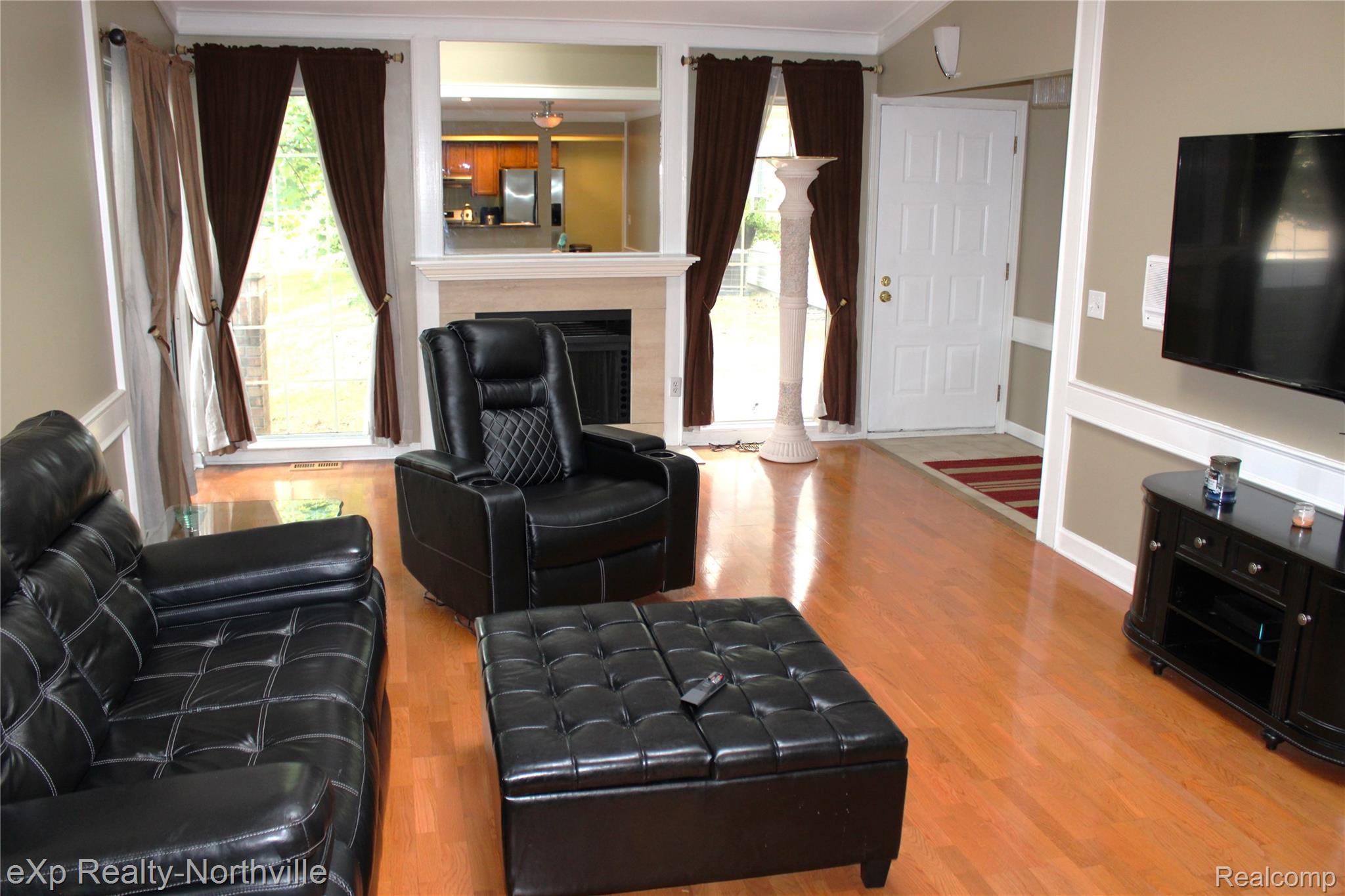 6651 Hearthside Court 1