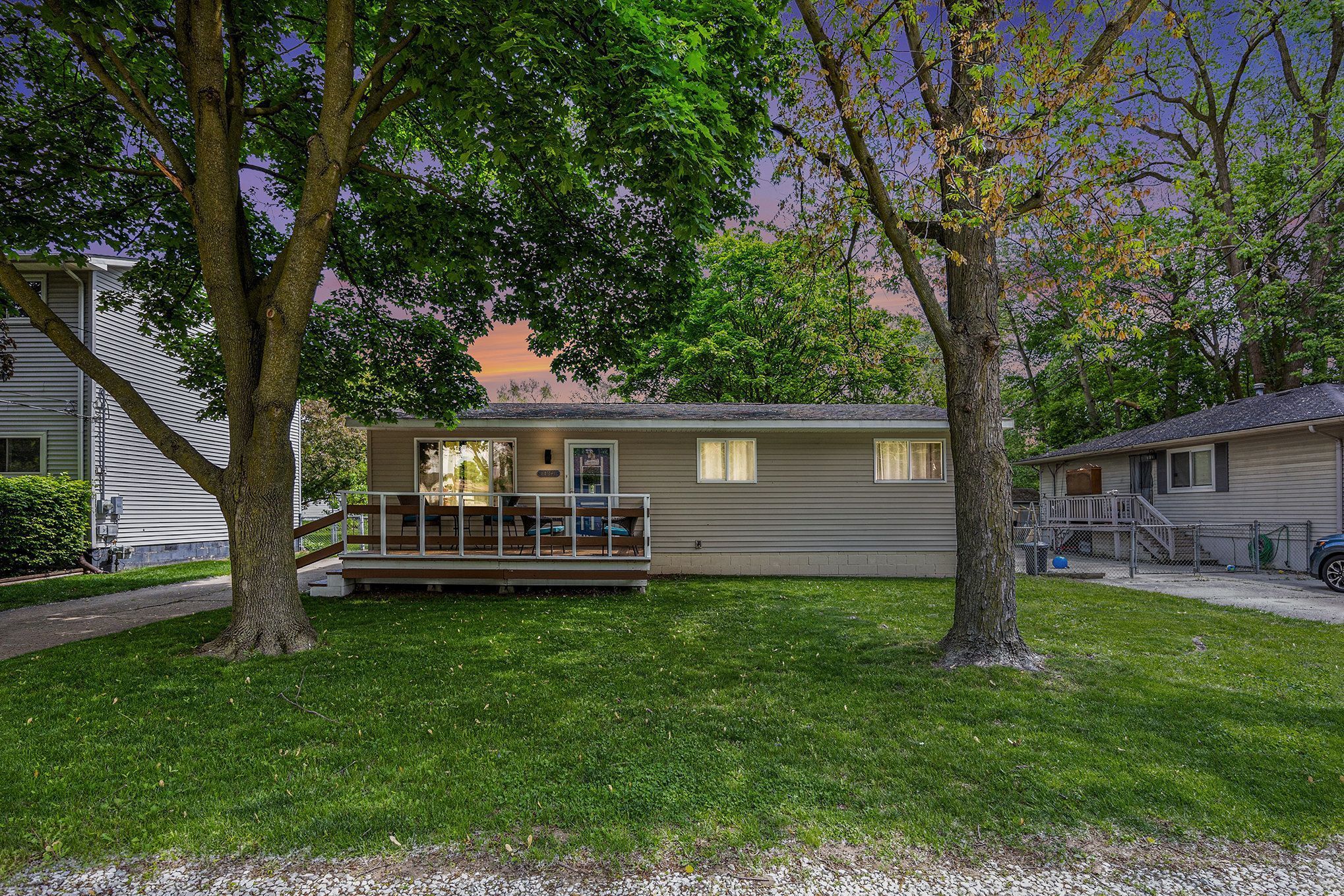44080 DAVIS
