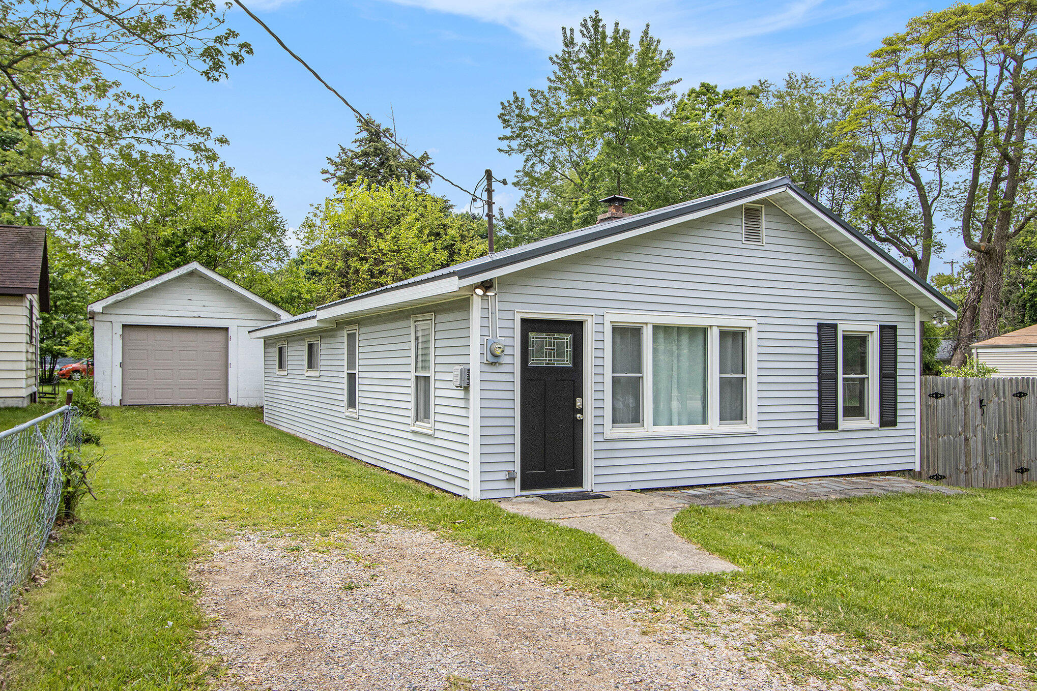 Kalamazoo City, Michigan 49008, United States, 3 Bedrooms Bedrooms, ,1 BathroomBathrooms,Residential,Active,138753