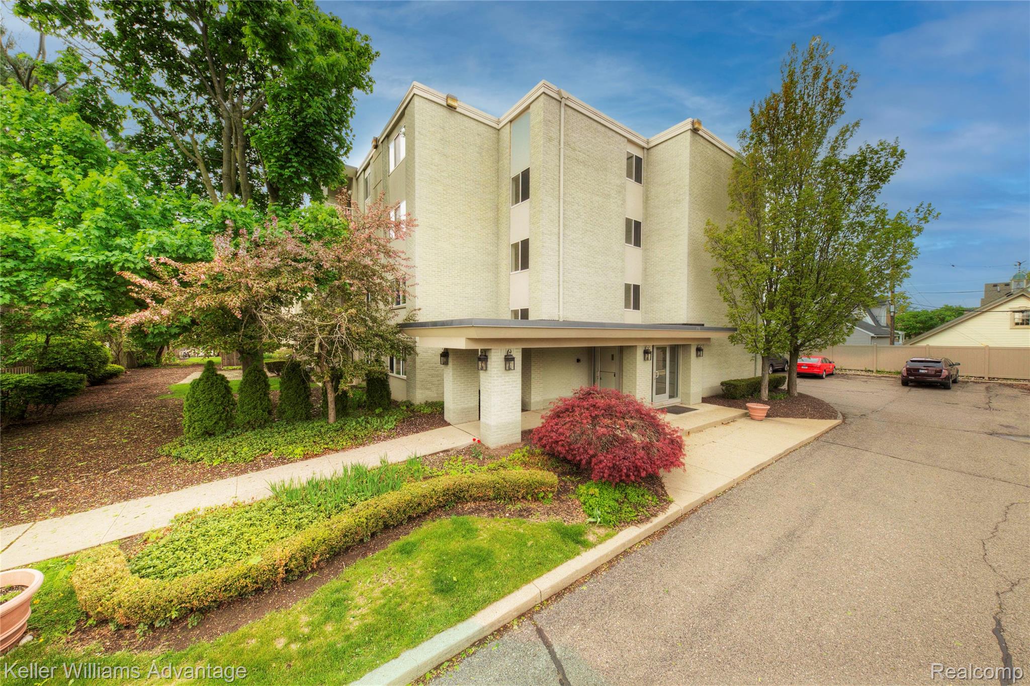 770 Deer Street 302