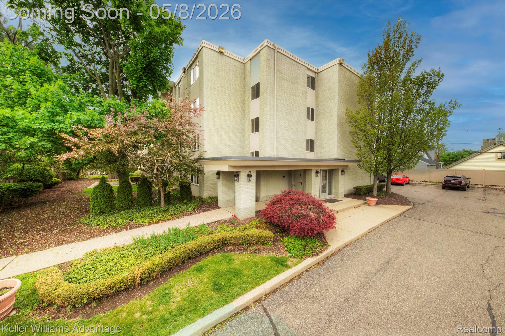 770 Deer Street 302
