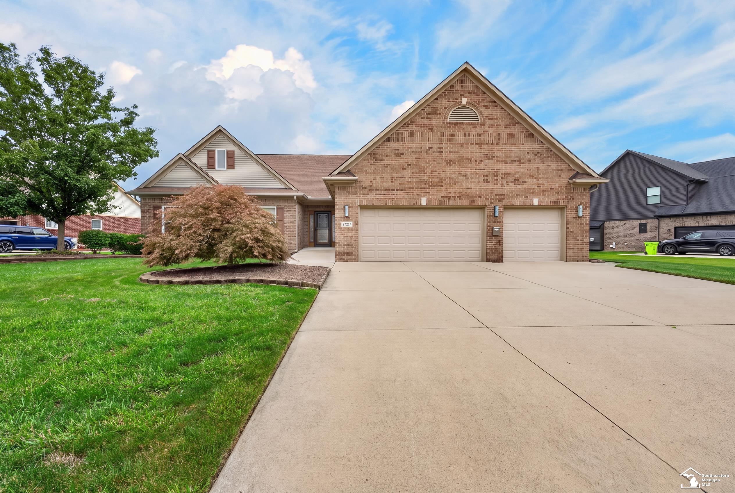 27214 Celtic Drive