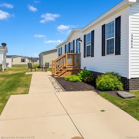 Photo of 33020 Spruce Ct, Lenox Township, MI 48048 (MLS # 20251033862)