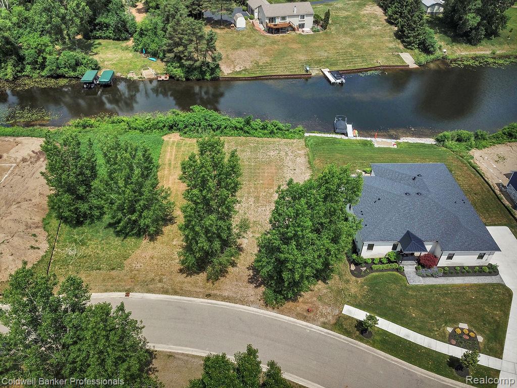 1932 Sandy Shores Drive