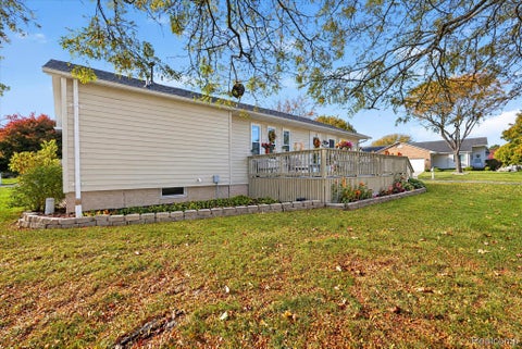 Tiny photo for 7482 Country Meadow Drive, Swartz Creek City, MI 48473 (MLS # 20261085012)