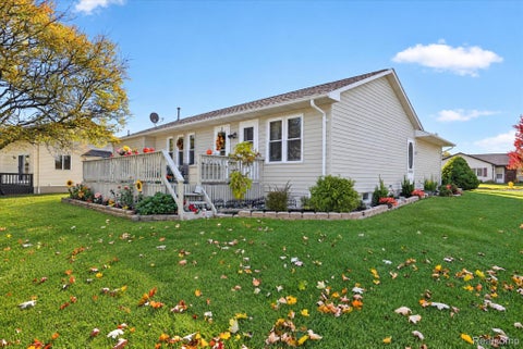 Tiny photo for 7482 Country Meadow Drive, Swartz Creek City, MI 48473 (MLS # 20261085012)