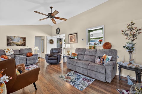 Tiny photo for 7482 Country Meadow Drive, Swartz Creek City, MI 48473 (MLS # 20261085012)
