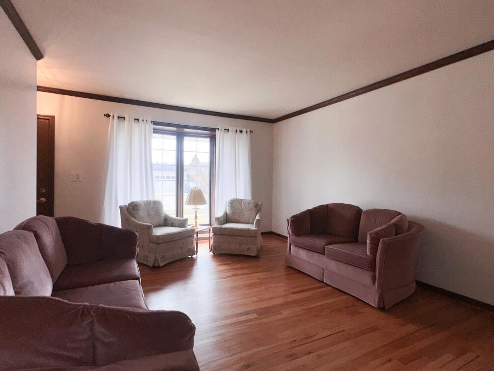 6661 Chirrewa Street