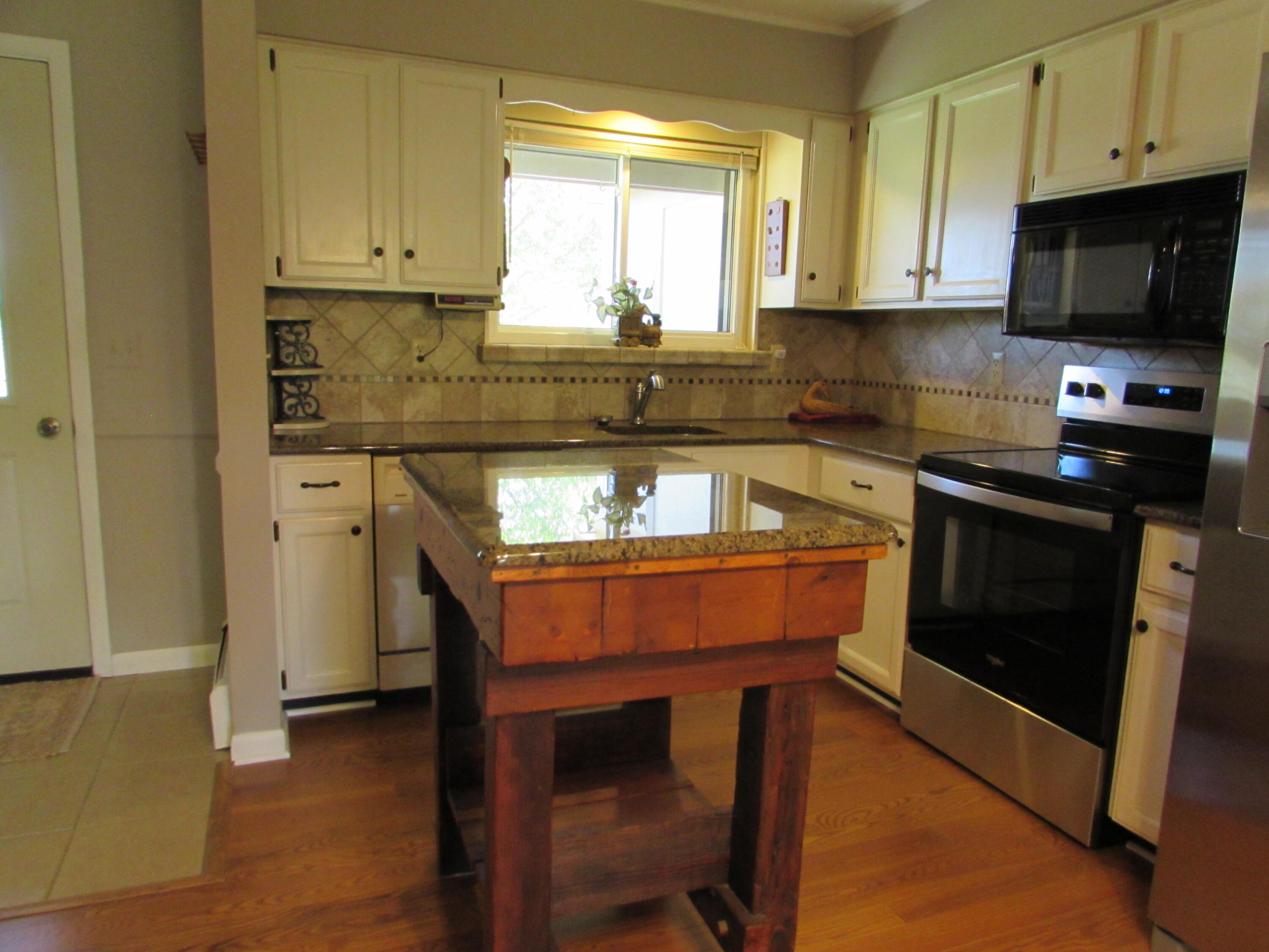 9920 Cambridge Court