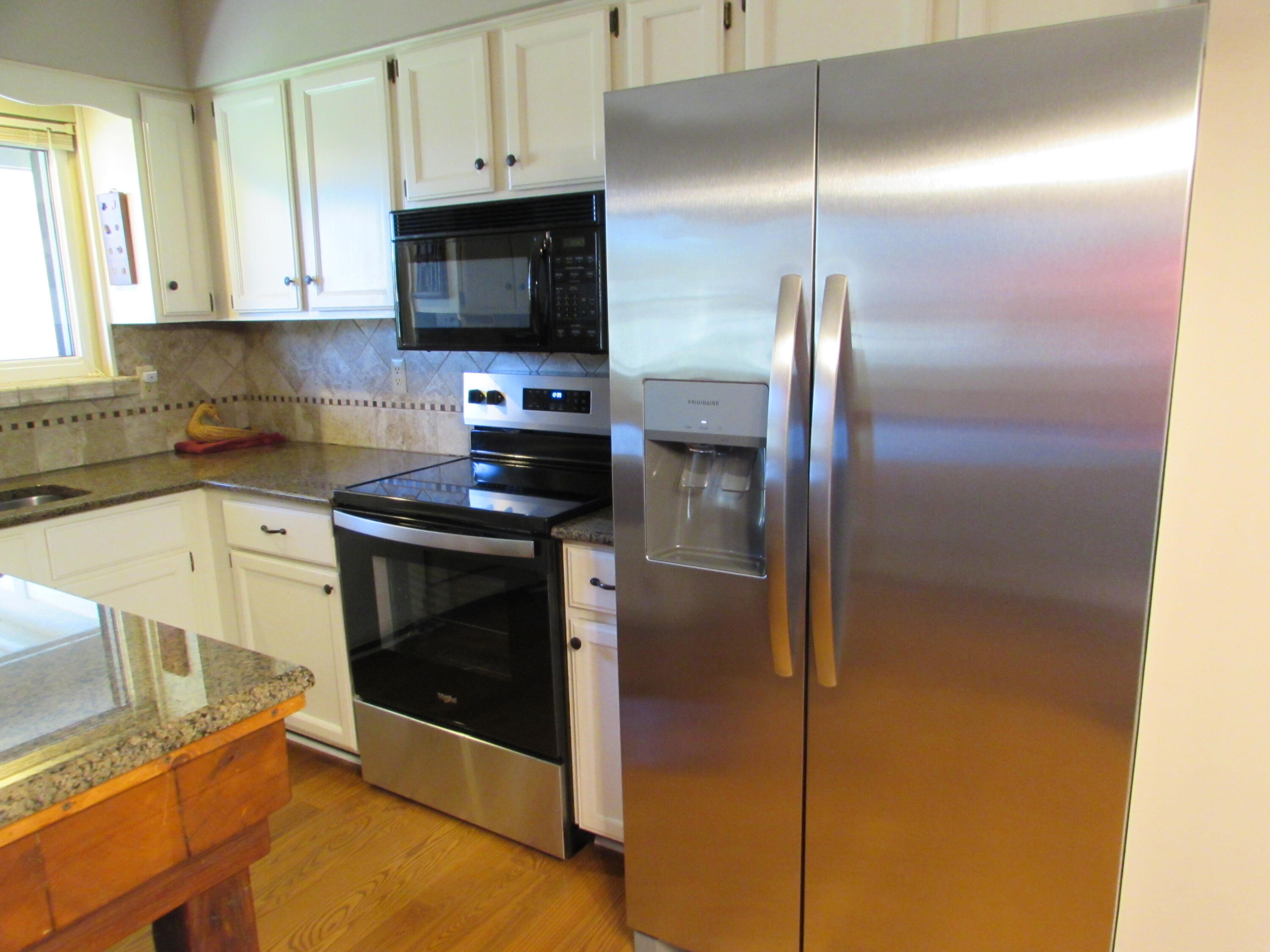 9920 Cambridge Court