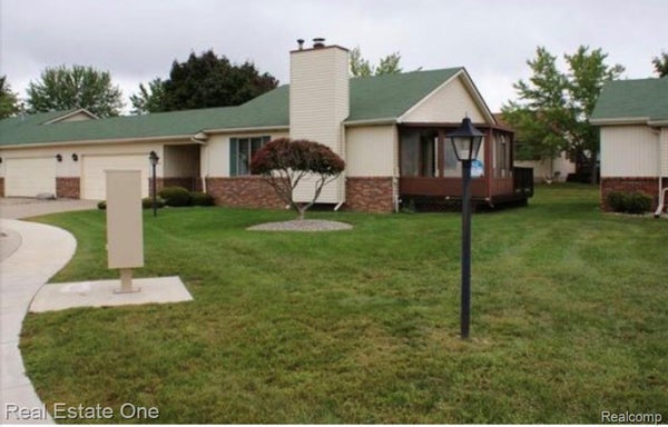 1432 GRANT CT # 10, LAPEER, MI 48446 - Image f0968f04a00a6b874ef22f0eab2ece7d/242936468