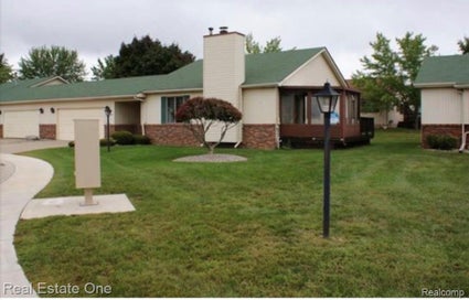 1432 Grant Court 10 Lapeer City MI 48446