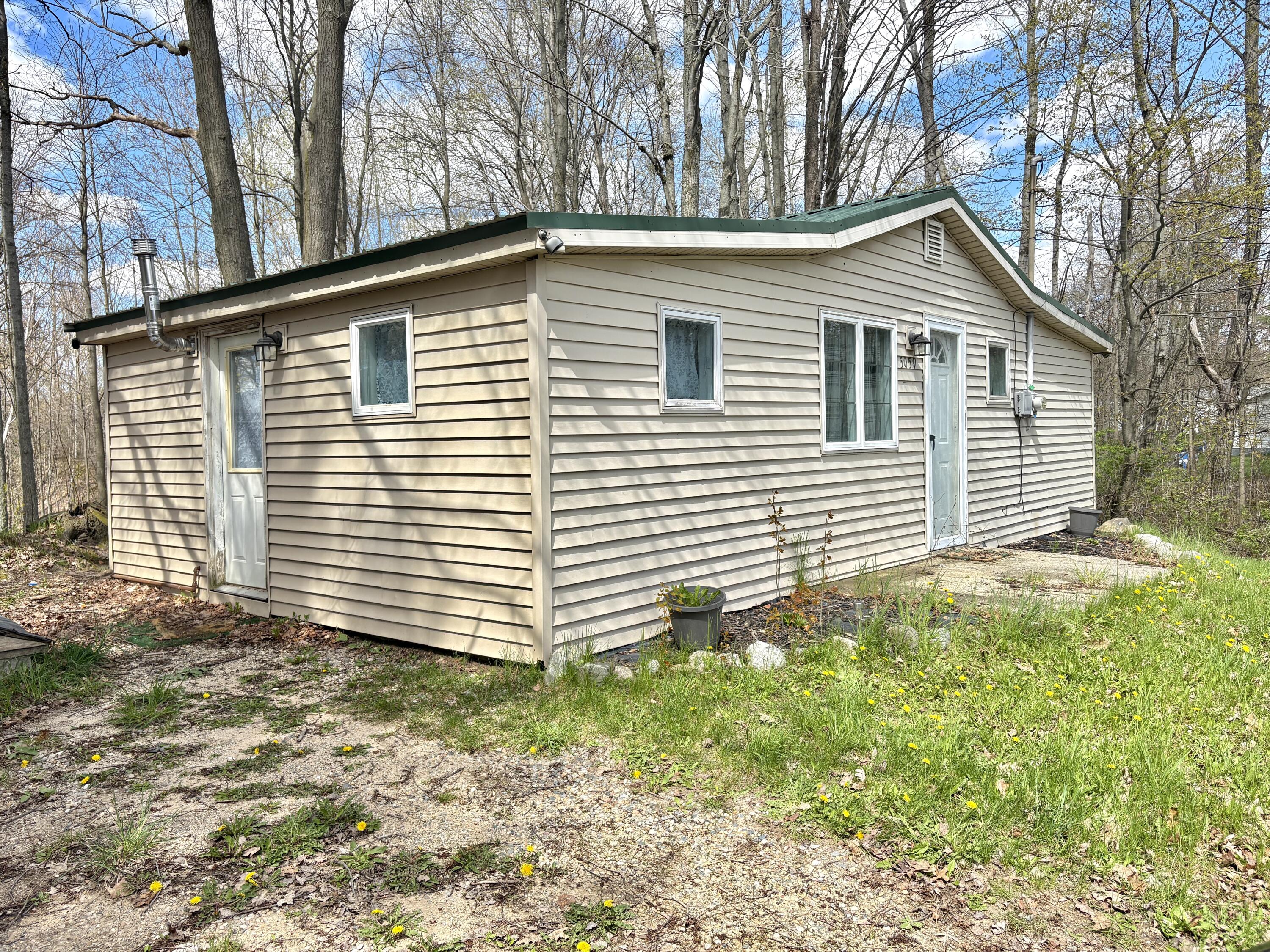 5059 Half Moon Trail