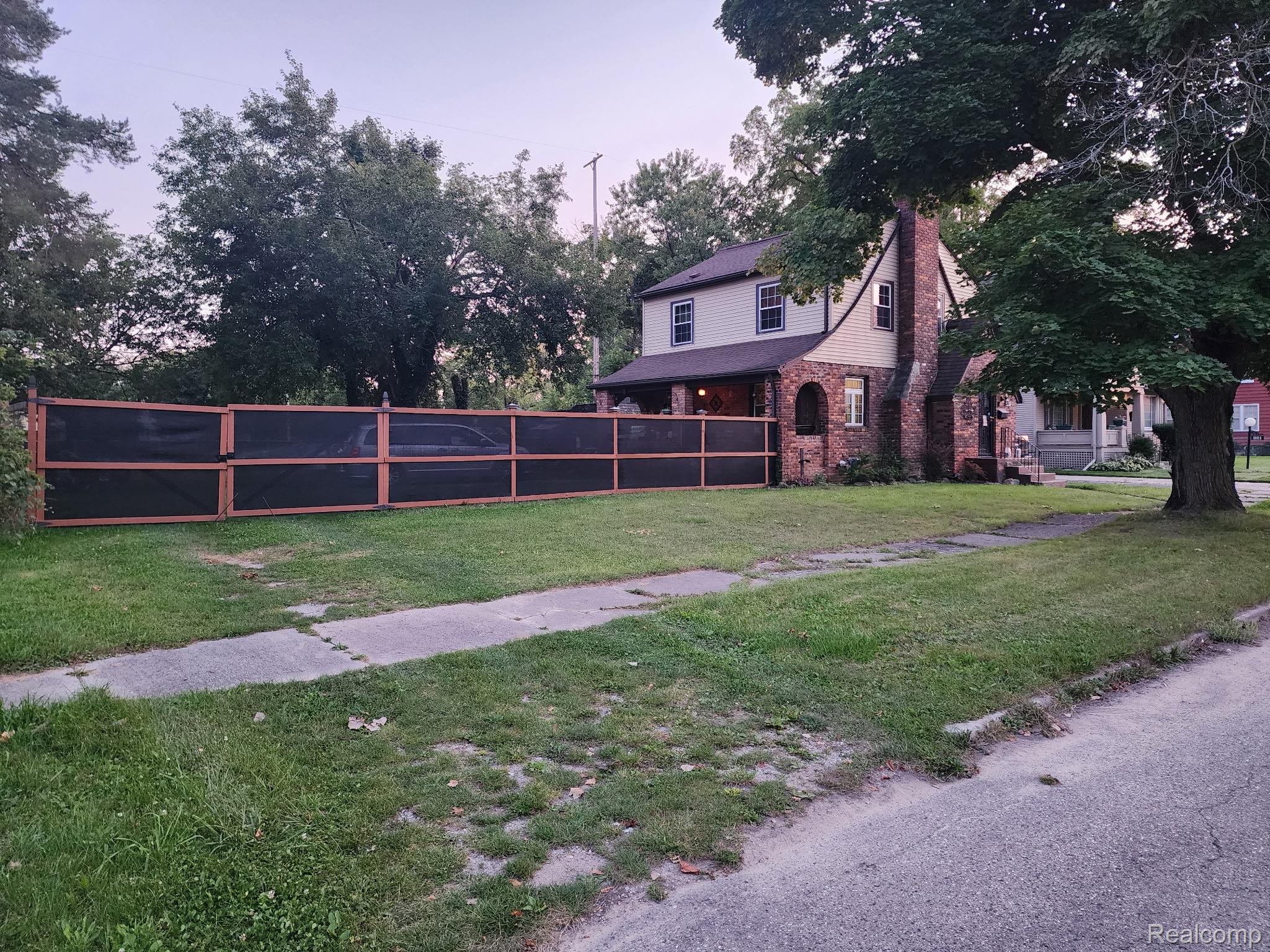 Flint City, Michigan 48503, United States, 3 Bedrooms Bedrooms, ,1 BathroomBathrooms,Residential,Active,147185