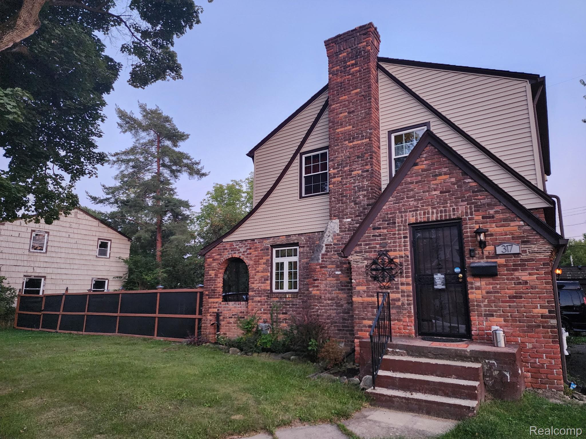 Flint City, Michigan 48503, United States, 3 Bedrooms Bedrooms, ,1 BathroomBathrooms,Residential,Active,147185