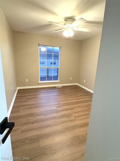 Tiny photo for 45679 Heather Ridge Drive, Macomb Township, MI 48044 (MLS # 20251050996)