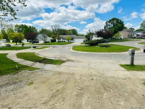 931 Norchester Street South Lyon City MI 48178