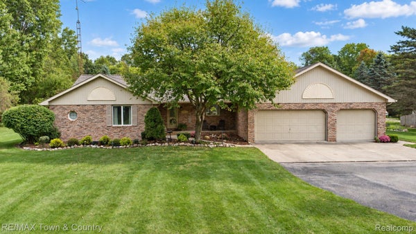 5464 N SEYMOUR RD, FLUSHING, MI 48433 - Image f0a0887eb5bb6d64b3ff7d2f98a9f7e8/90700602