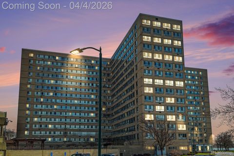 Photo of 8900 E Jefferson Avenue #729, Detroit City, MI 48214 (MLS # 20261021679)