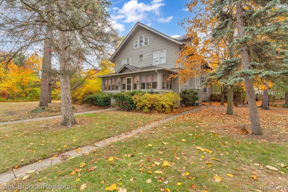 11 Poplar Park Boulevard