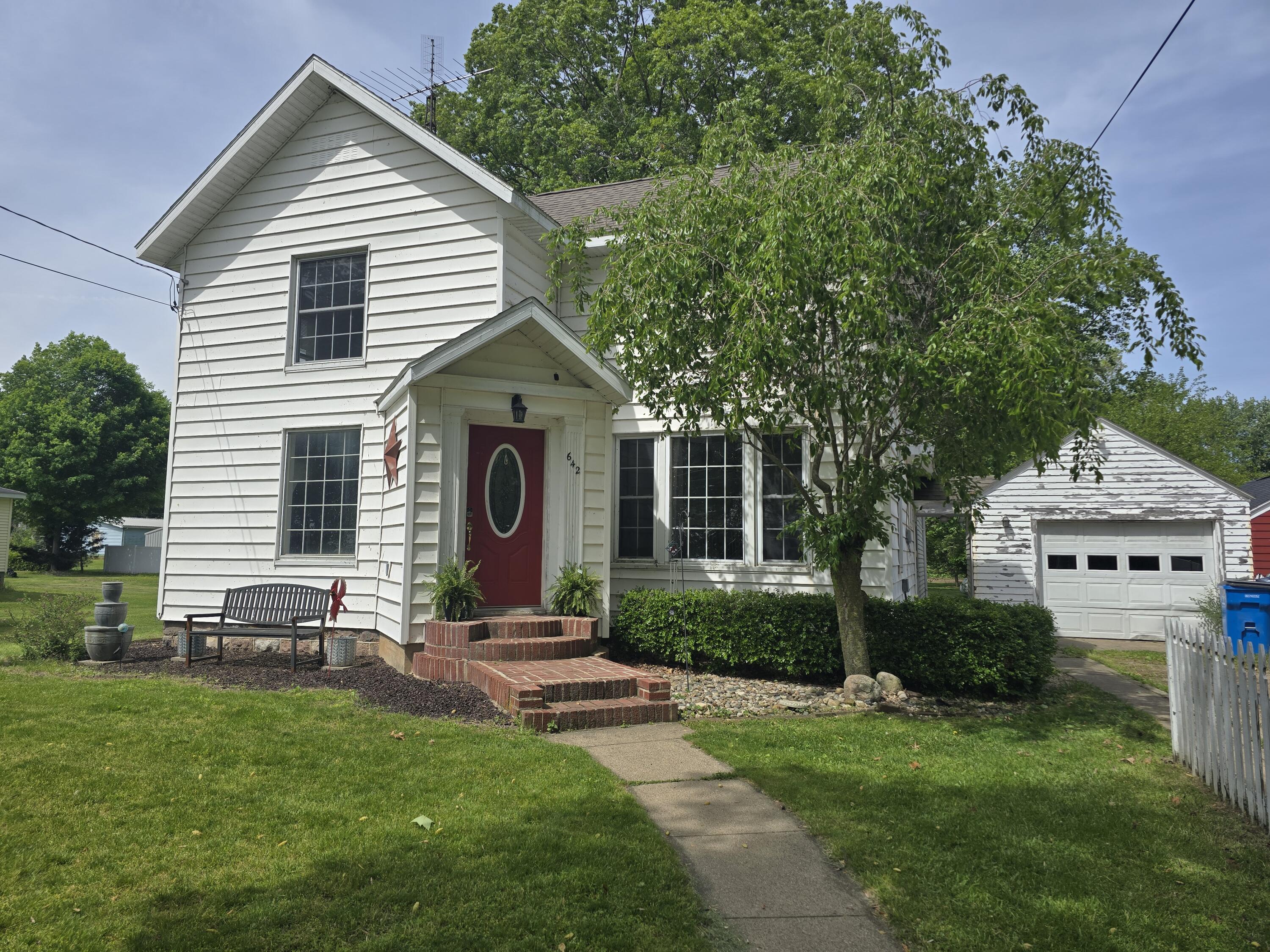 642 Maple Street