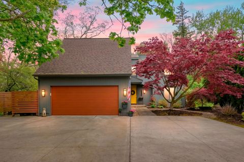 Photo of 2320 Niles Avenue, St Joseph City, MI 49085 (MLS # 69026018694)