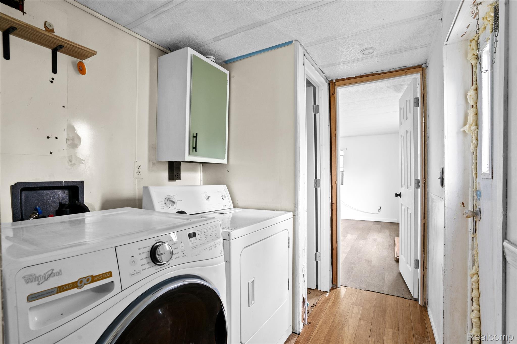 Auburn Hills City, Michigan 48326, United States, 2 Bedrooms Bedrooms, ,1 BathroomBathrooms,Residential,Active,185546