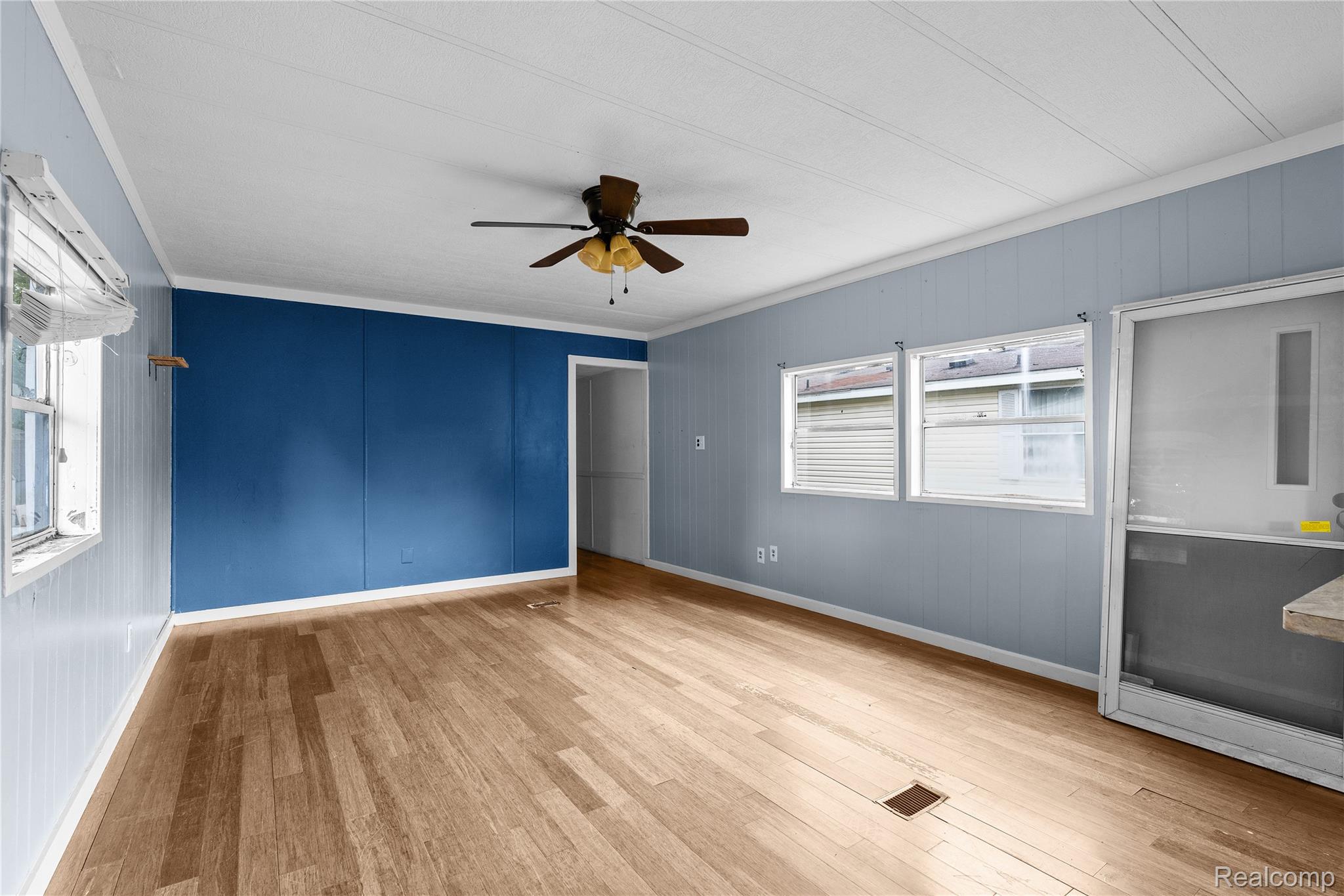 Auburn Hills City, Michigan 48326, United States, 2 Bedrooms Bedrooms, ,1 BathroomBathrooms,Residential,Active,185546