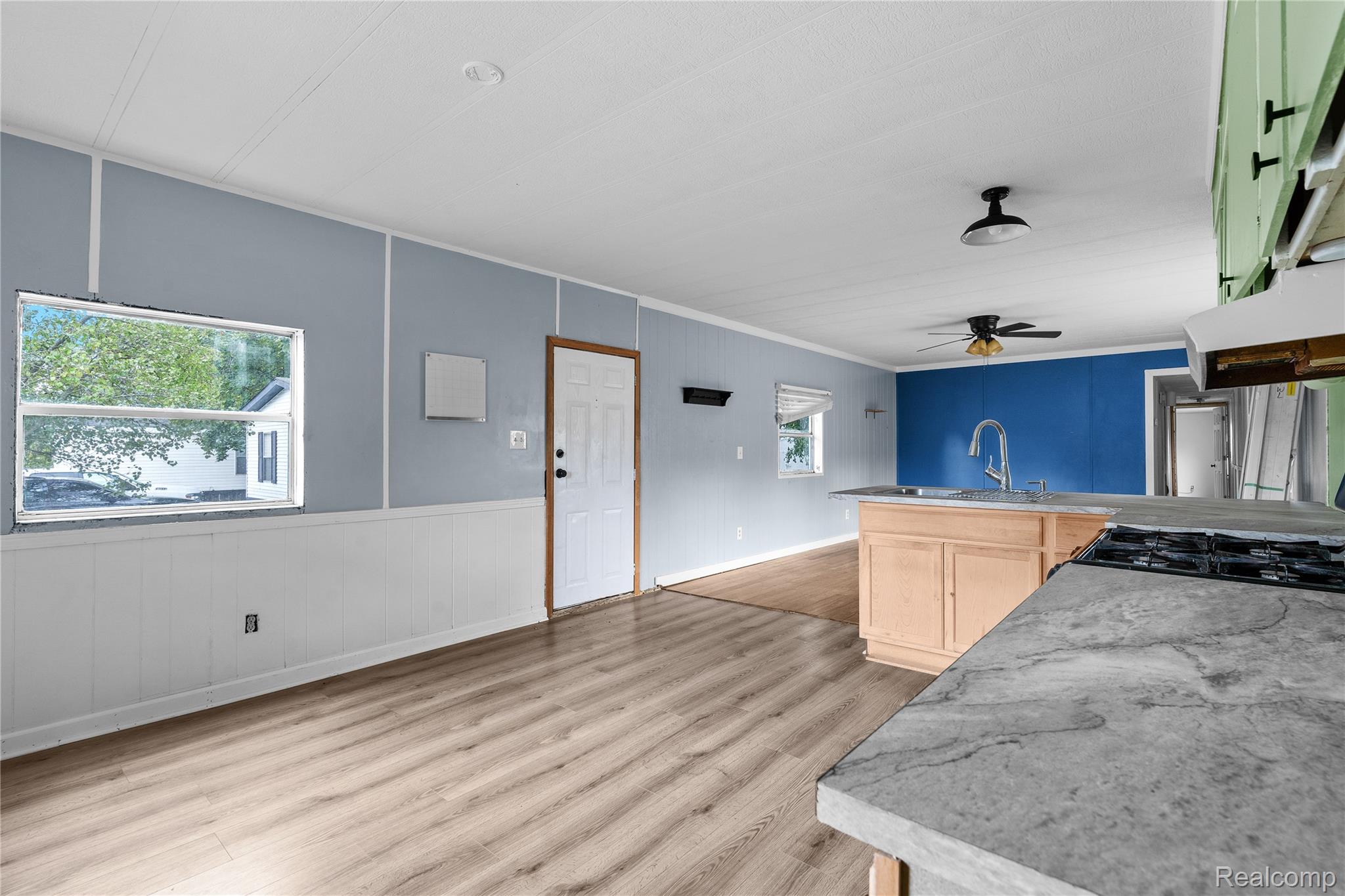 Auburn Hills City, Michigan 48326, United States, 2 Bedrooms Bedrooms, ,1 BathroomBathrooms,Residential,Active,185546