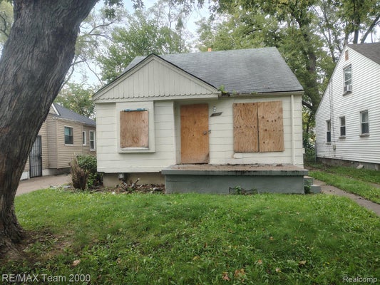 17134 PEMBROKE AVE, DETROIT, MI 48235 - Image f0d3d4b23f6809d580e882bbba3b0bb0/2080883874