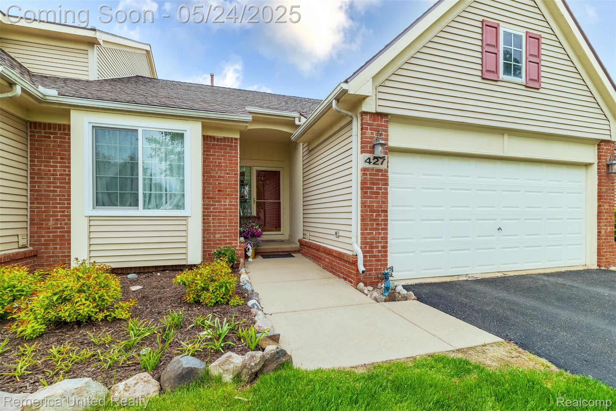 427 Lilly View Court