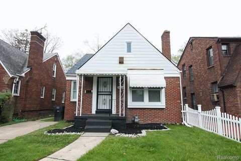 16873 Mansfield Street Detroit City MI 48235