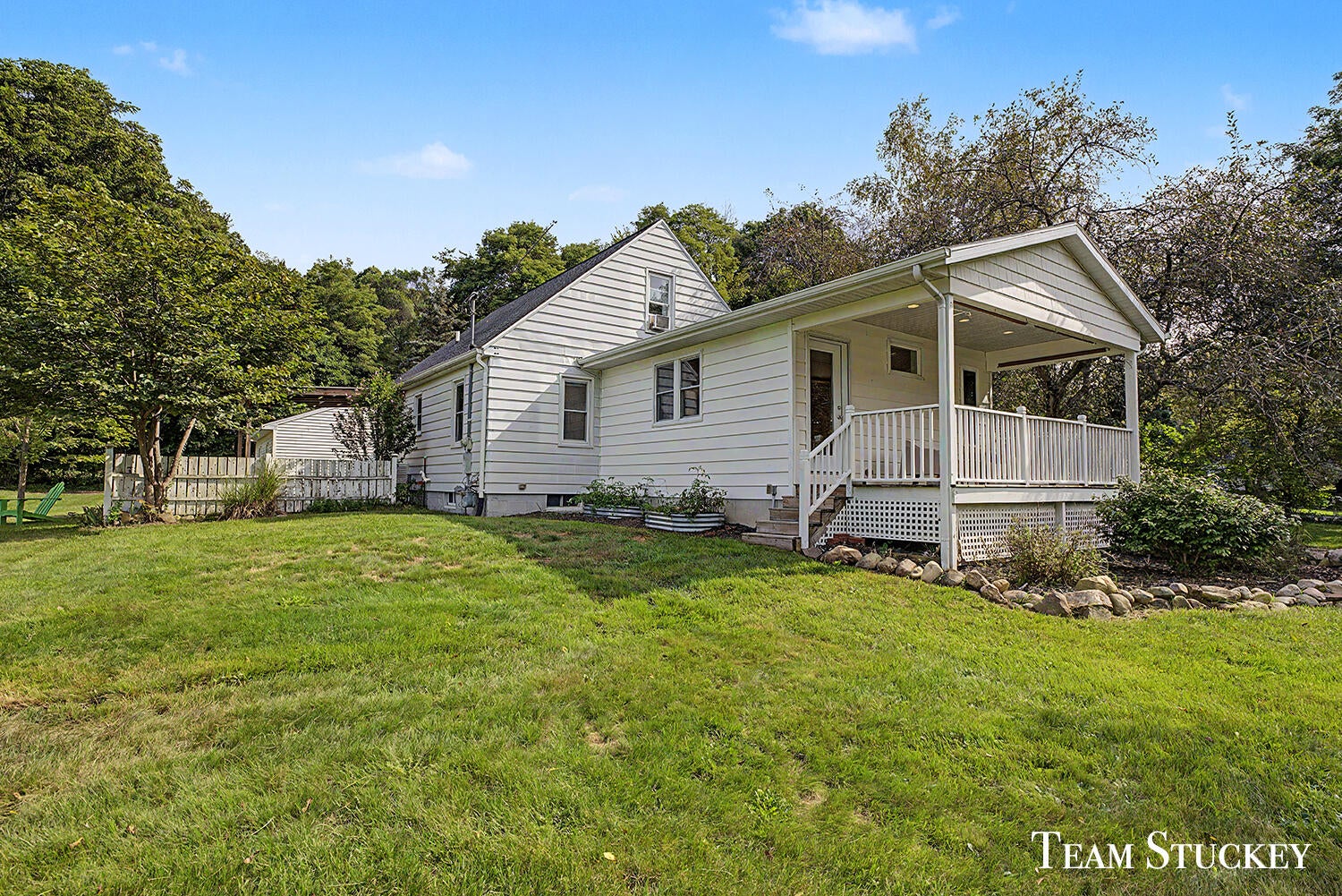 7861 Cannonsburg Road NE