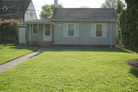 26333 Belanger Street Roseville City Macomb MI 48066