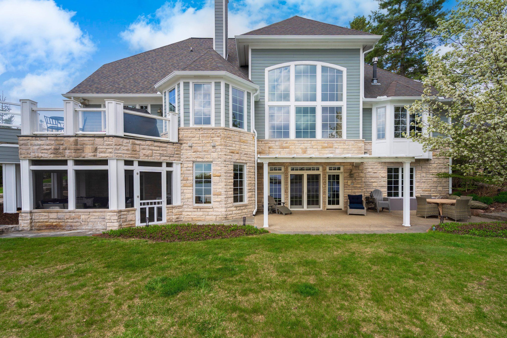 1373 SIGNAL Lane