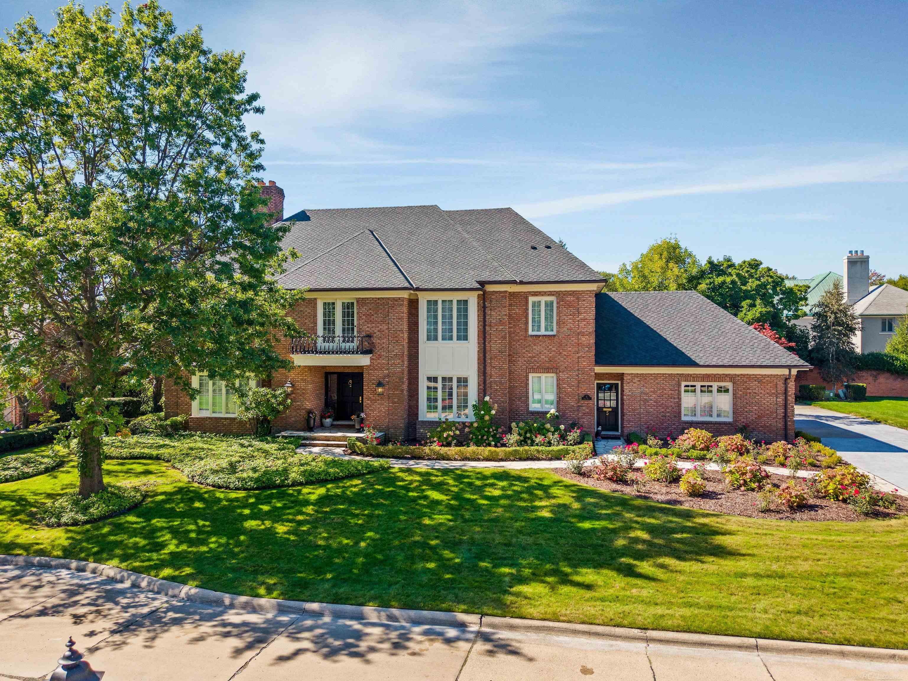 5 Dodge Place