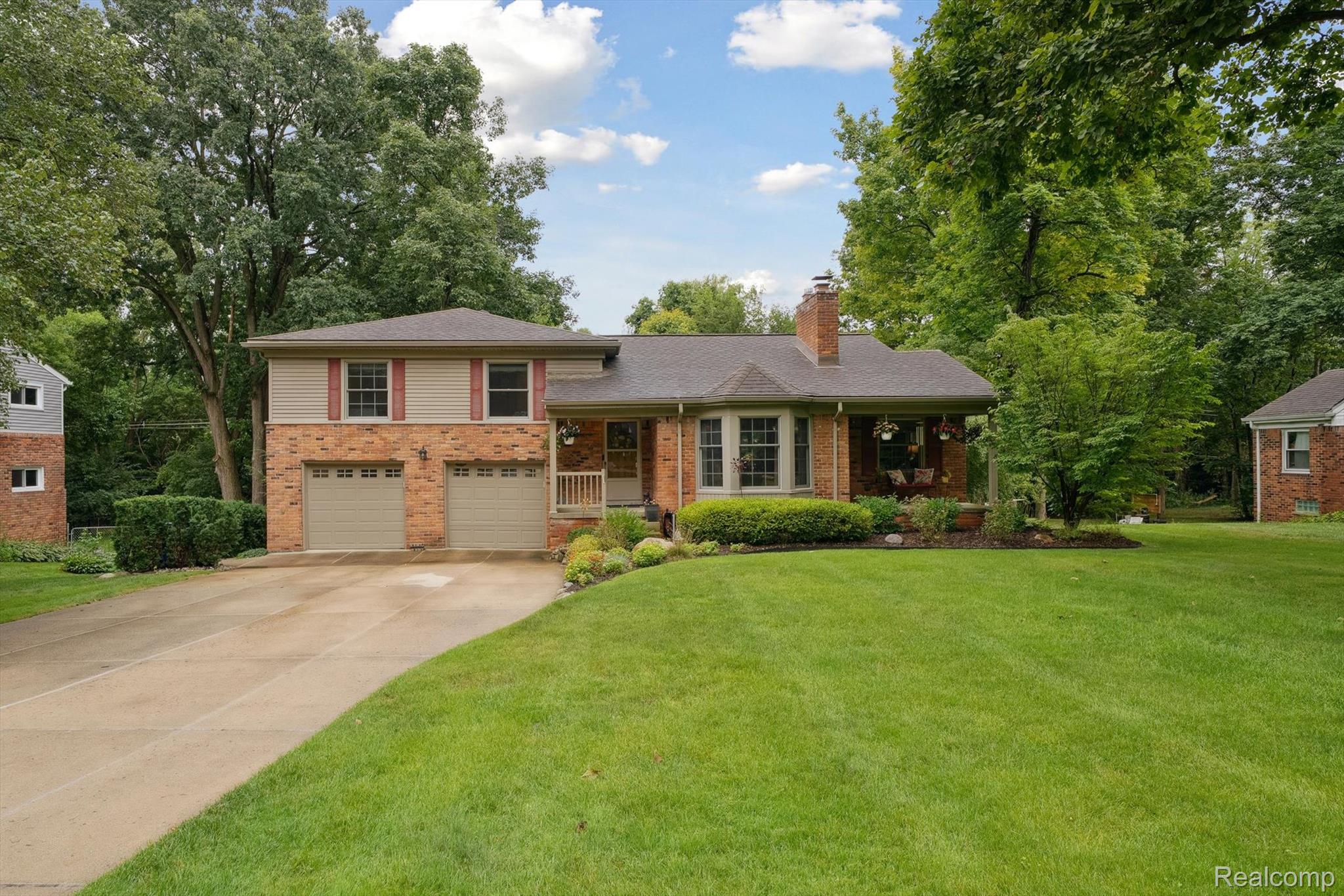 Bloomfield Hills City, Michigan 48302, United States, 4 Bedrooms Bedrooms, ,3 BathroomsBathrooms,Residential,Active,195962