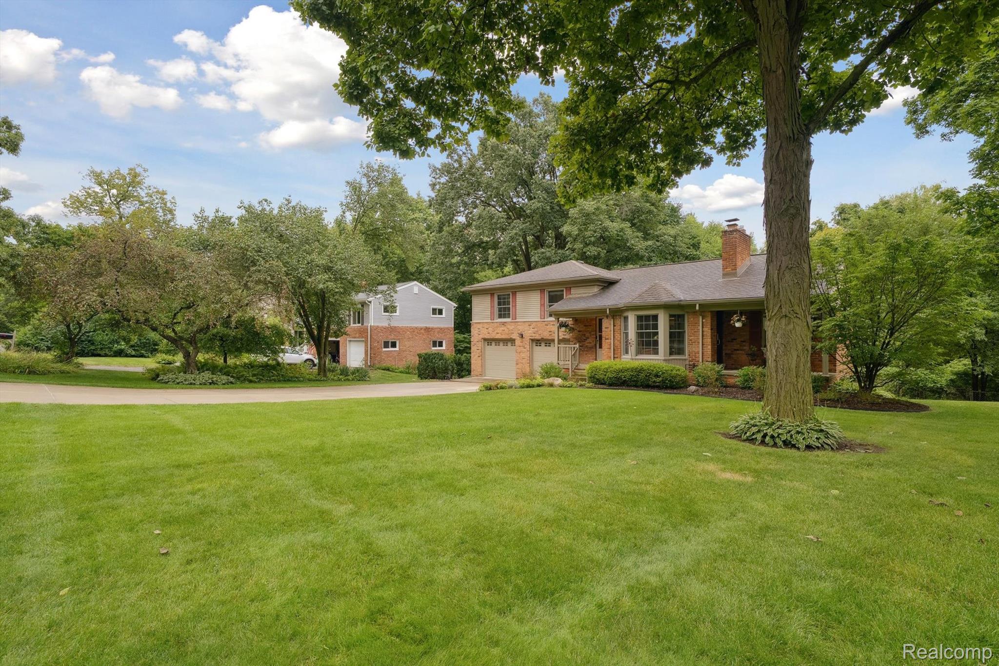 Bloomfield Hills City, Michigan 48302, United States, 4 Bedrooms Bedrooms, ,3 BathroomsBathrooms,Residential,Active,195962