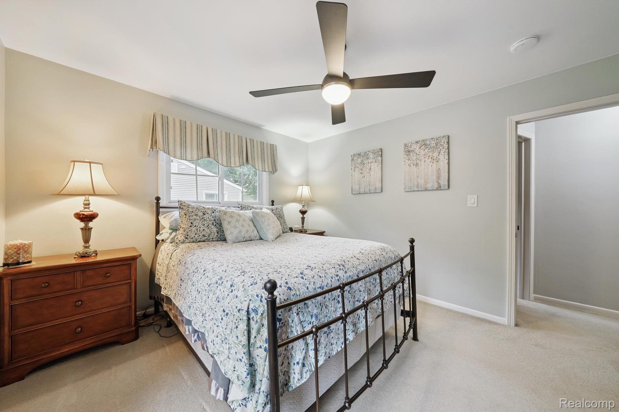 Bloomfield Hills City, Michigan 48302, United States, 4 Bedrooms Bedrooms, ,3 BathroomsBathrooms,Residential,Active,195962