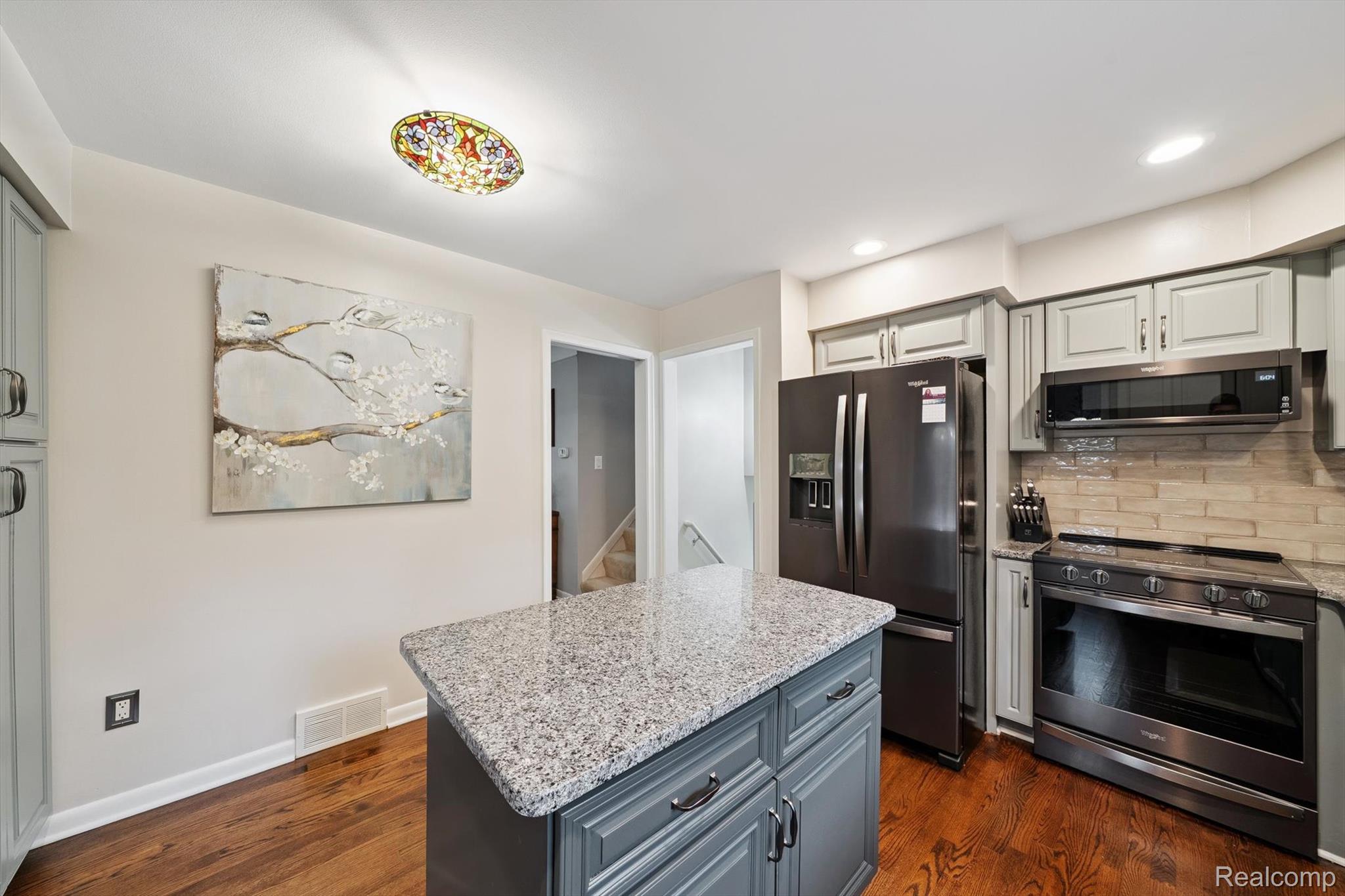 Bloomfield Hills City, Michigan 48302, United States, 4 Bedrooms Bedrooms, ,3 BathroomsBathrooms,Residential,Active,195962