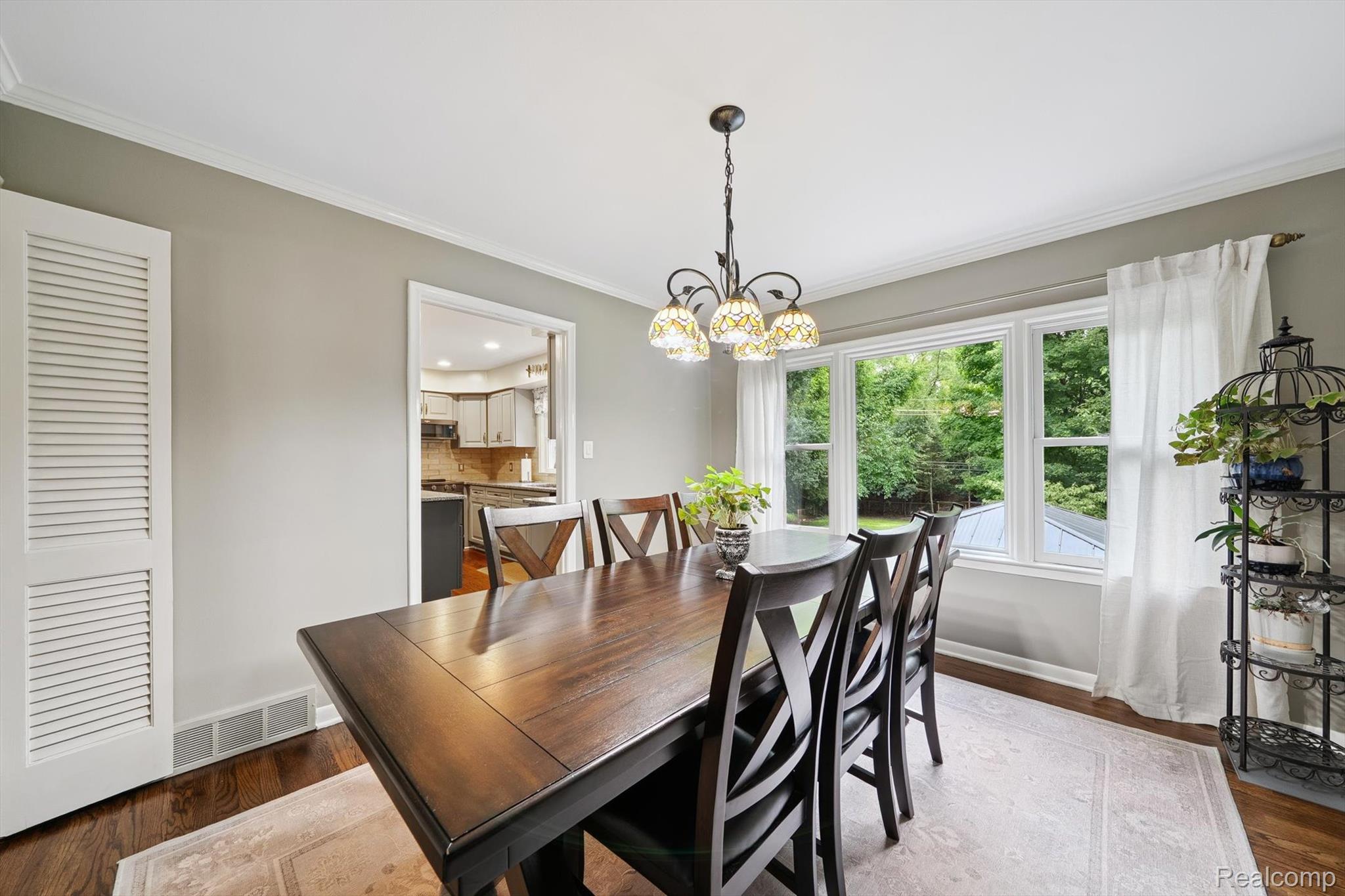 Bloomfield Hills City, Michigan 48302, United States, 4 Bedrooms Bedrooms, ,3 BathroomsBathrooms,Residential,Active,195962