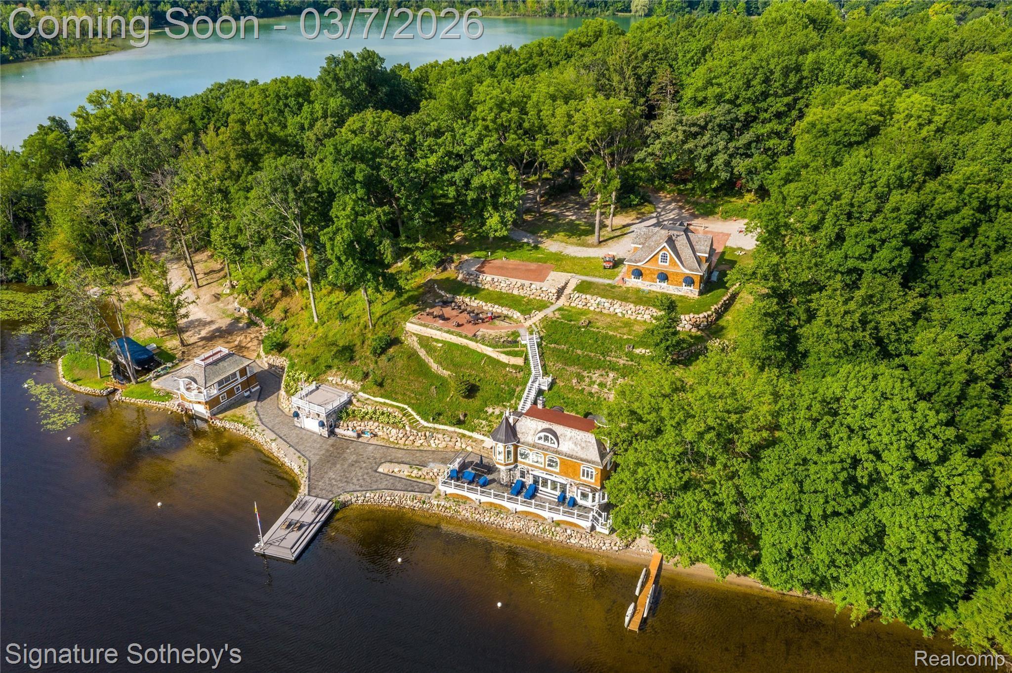 14625 Edgewater Drive