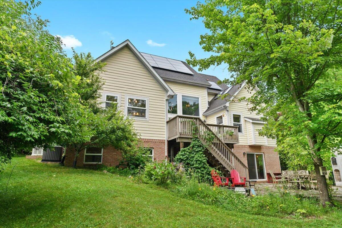 6201 Donovan Ridge