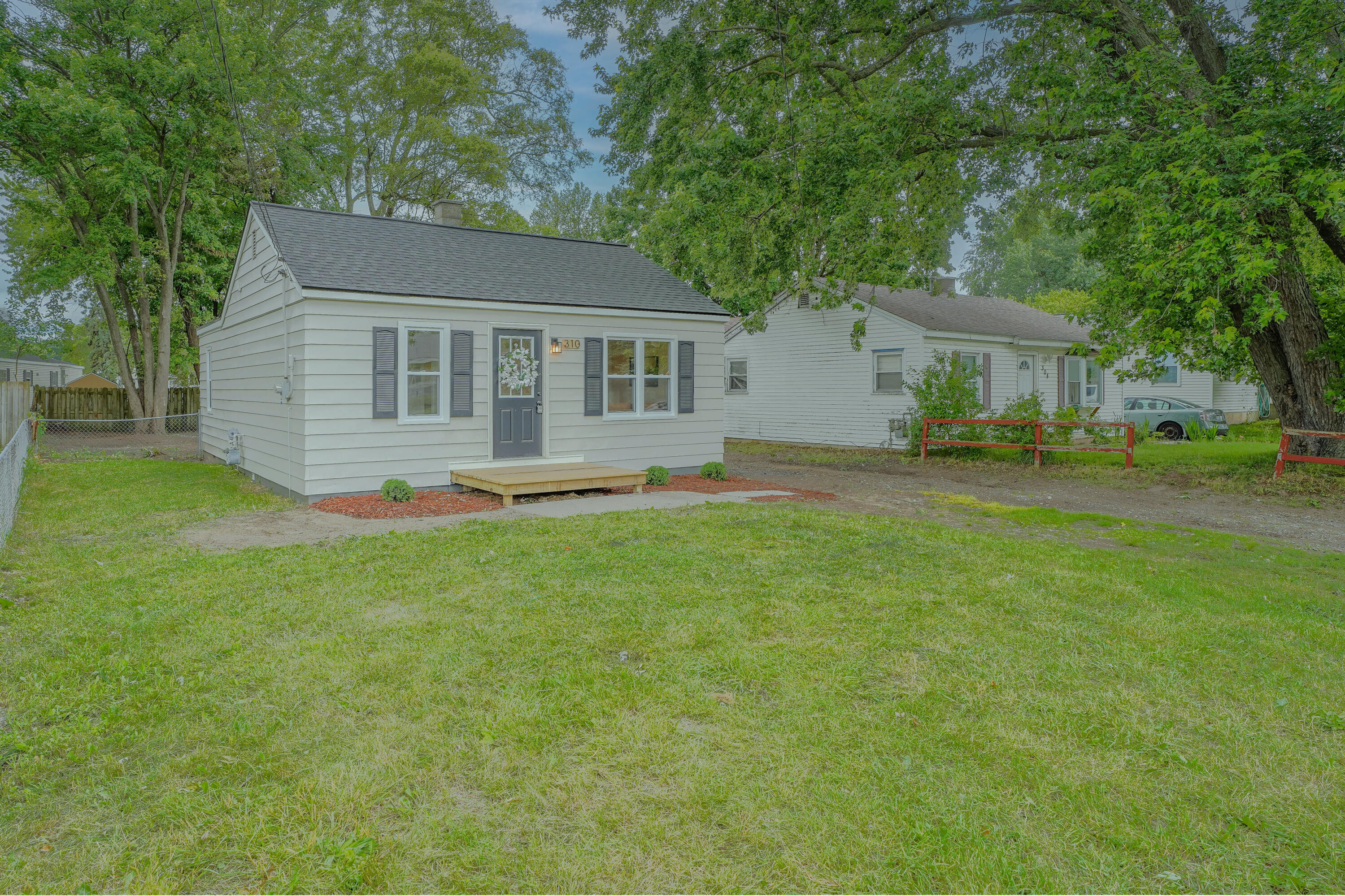 310 Majestic Street SE