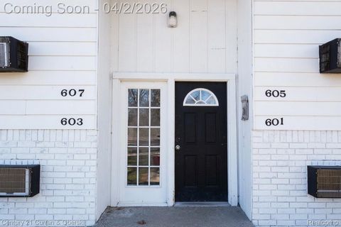 601 Ash Street Holly Village MI 48442