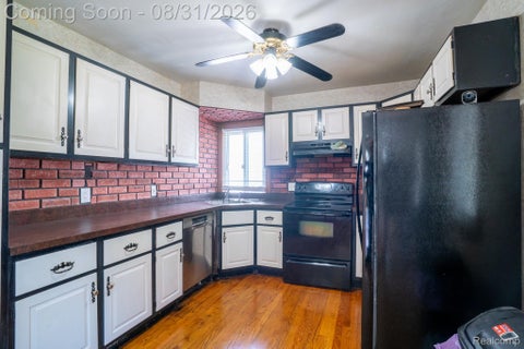 Tiny photo for 17157 Matthews Street, Riverview City, MI 48193 (MLS # 20261068075)