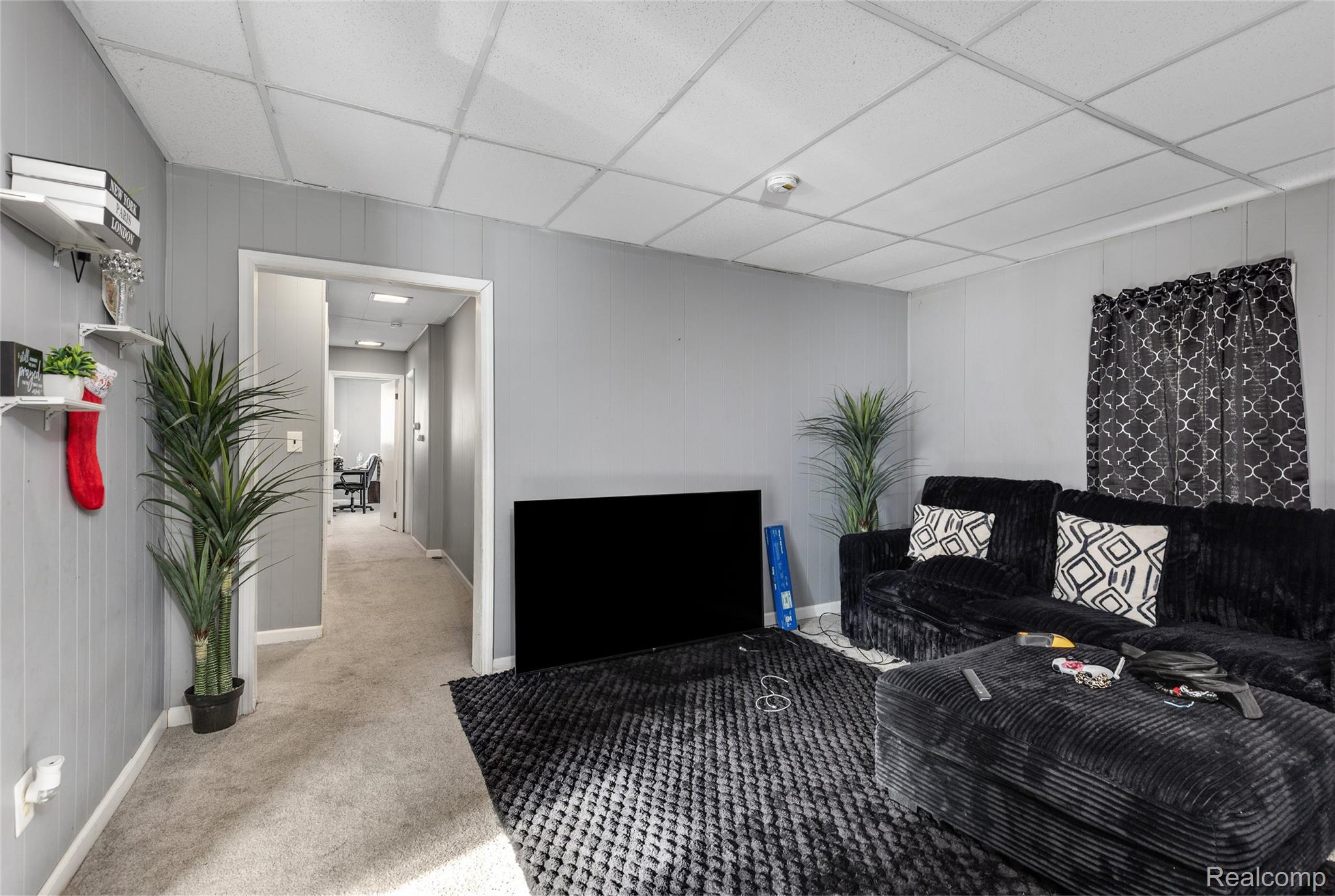 23741 Lambrecht Avenue